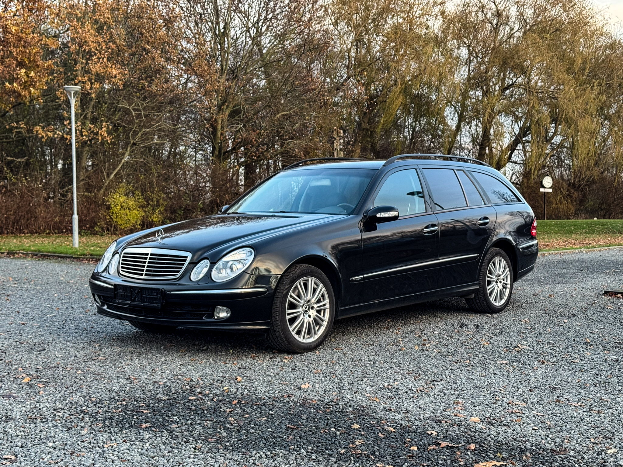 Mercedes-Benz E320 Avantgarde 3,2 V6 aut. 5d