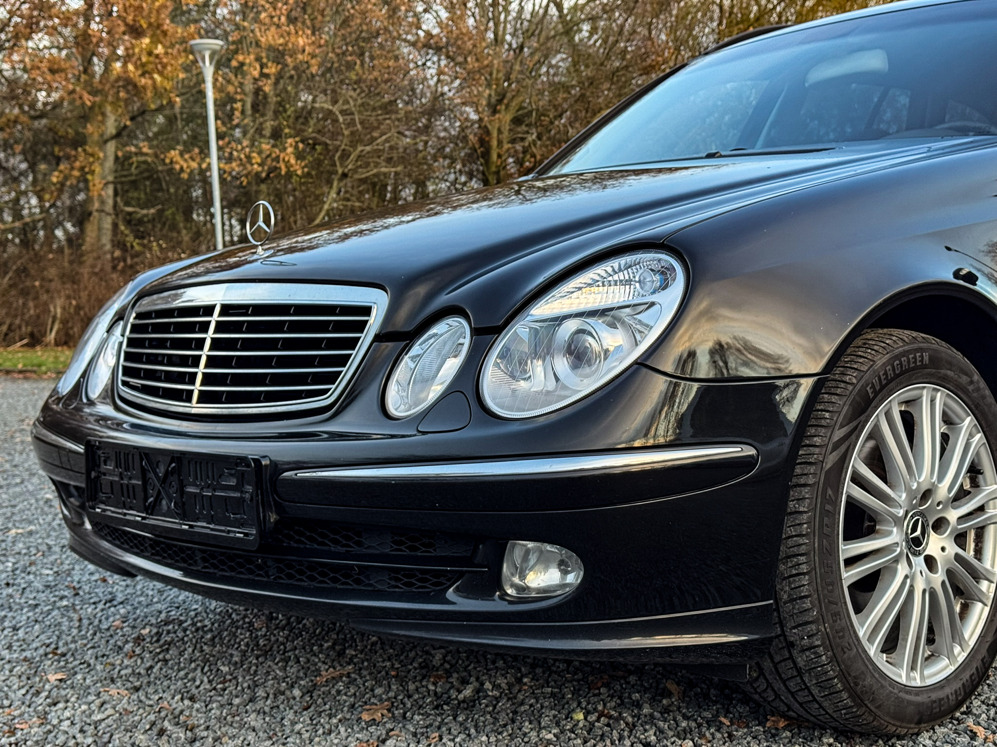 Mercedes-Benz E320 Avantgarde 3,2 V6 aut. 5d - Billede 3